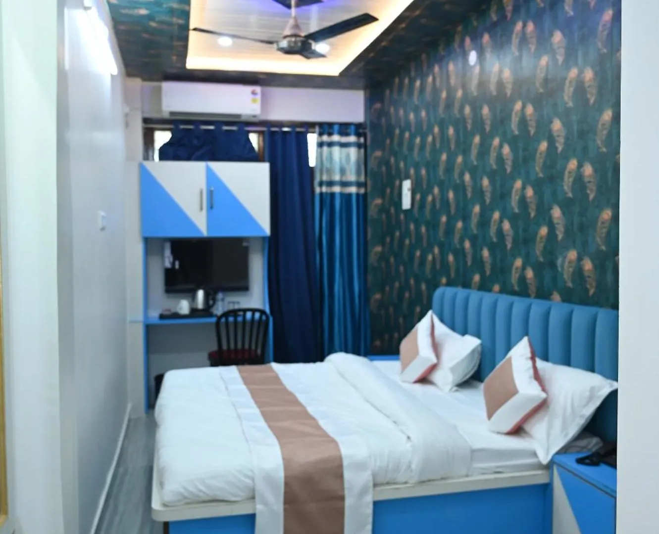 Hotel Sun High Stay Luxury Guest House Varanasi